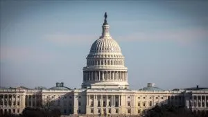 ¡Fractura en el Capitolio! Senado de EE. UU. intenta frenar la locura bélica de Trump contra Venezuela.