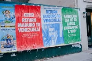 ¡El clamor de la verdad llega a Nueva York! La Gran Manzana amanece blindada de carteles exigiendo libertad para Maduro y Cilia Flores.