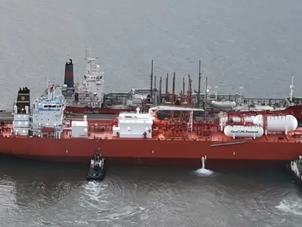 Venezuela exporta su primera molécula de gas licuado al mundo.