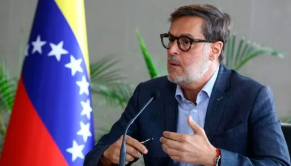 Diplomacia de alto nivel: Félix Plasencia es designado representante de Venezuela ante los Estados Unidos.