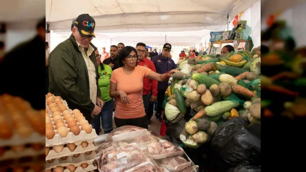 Seguridad alimentaria garantizada: Mercados a cielo abierto distribuyen 23 mil toneladas de víveres a la semana.