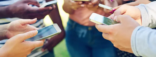 ¿Redes sociales o máquinas de adicción? Meta y Google a juicio por daños mentales en menores.