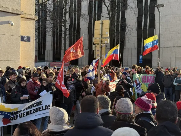 Desde el corazón de Europa: Bruselas se moviliza para exigir la liberación de Nicolás Maduro y Cilia Flores.