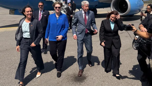 Diplomacia energética: Christopher Wright, secretario de Energía de EE. UU., arriba a Venezuela para reunión de alto nivel.