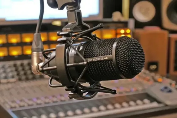 Día Mundial de la Radio 2026: «La IA es una herramienta, no una voz»