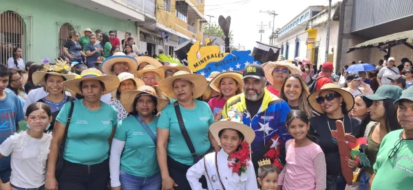 ¡Magia y tradición en nuestras calles! El Orituco vibró con el Desfile Escolar de Carnaval 2026.