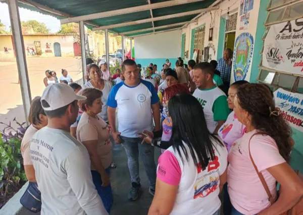 ¡Salud y bienestar a la puerta de casa! Exitosa jornada de atención integral benefició a la parroquia Lezama.