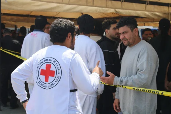 Regresan 133 venezolanos al país con la Misión Vuelta a la Patria.