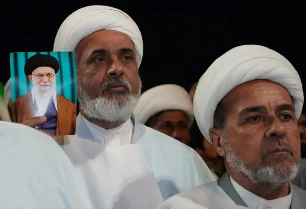 Confirman muerte de la hija, yerno y nieto del Ayatolá Jamenei tras bombardeo.