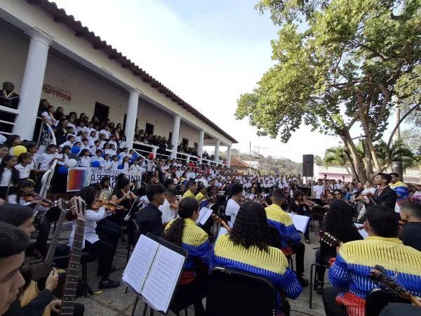 ¡Doble gala en la Sultana! Altagracia celebra 332 años de historia al son del 51° aniversario de El Sistema
