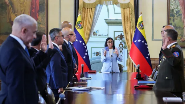 ¡Gabinete en marcha! Presidenta (E) Delcy Rodríguez juramentó a las nuevas autoridades nacionales.