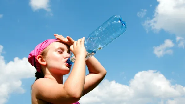 ¡Blíndate ante las altas temperaturas! 5 claves para prevenir el golpe de calor por la declinación solar.
