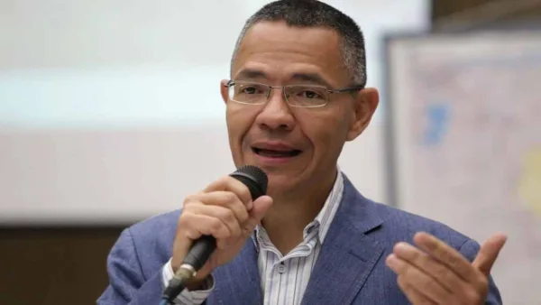 Ernesto Villegas declina su postulación a la Defensoría del Pueblo: «Doy paso al consenso»