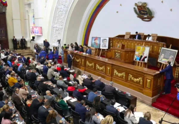 Parlamento retoma debate de la Ley de Minas: Una apuesta por la soberanía y el desarrollo social.