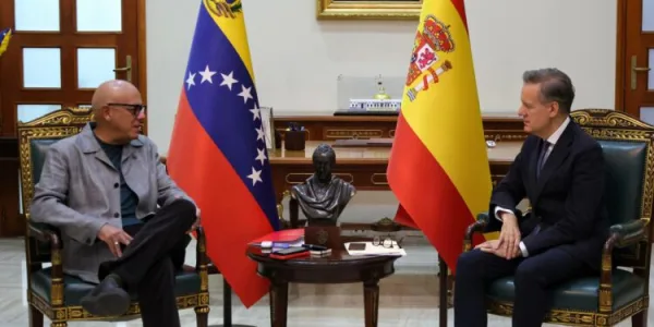 Diplomacia de Paz: Jorge Rodríguez y Embajador de España afianzan lazos de cooperación.
