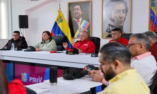 ¡A la calle el 9 de abril! PSUV convoca movilización nacional en defensa del Poder Popular y los Consejos Comunales.