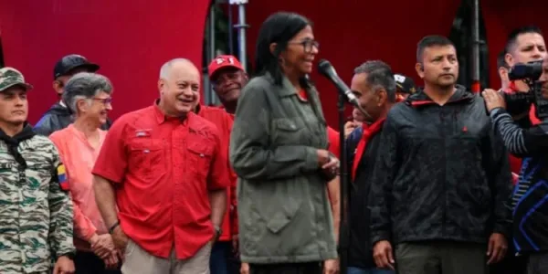 A 24 años del 13 de abril: Delcy Rodríguez reivindica la "fiesta democrática" y abre puertas al diálogo nacional.