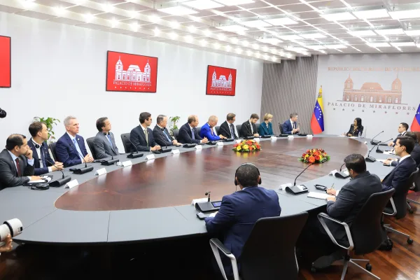 Acuerdo PDVSA-Chevron: ¿Qué significa el intercambio de activos para el futuro energético de Venezuela?