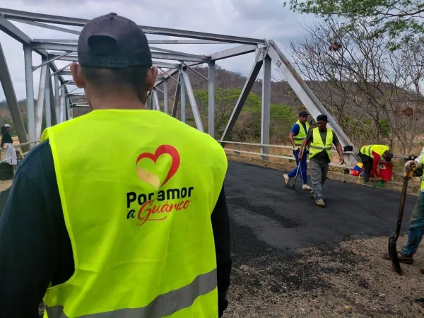 ! Arranca el Plan de Asfalto y Bacheo en la Troncal 11 a la altura del Puente de Memo.