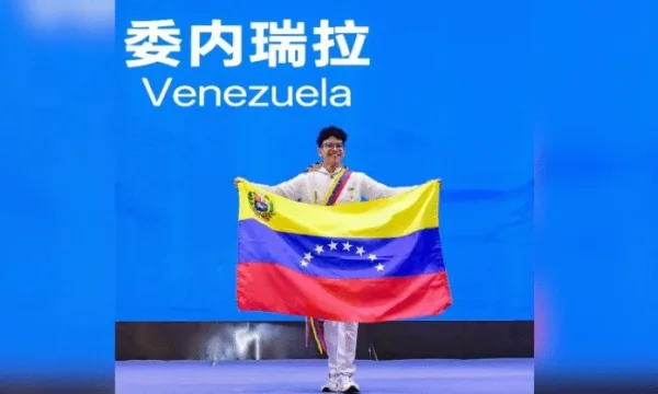 ¡Oro Matemático! El joven Ibrahim Rahwan conquista la cúspide científica en la Olimpiada de Singapur 2026.