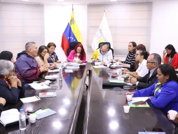 Hacia un consenso nacional: Defensoría del Pueblo impulsa diálogo entre Estado y sectores productivos.