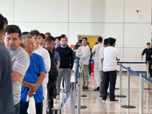 Retornan al país 126 venezolanos desde Miami a través de la Gran Misión Vuelta a la Patria.