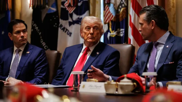 Giro en el Golfo Pérsico: Donald Trump anuncia el levantamiento del bloqueo naval a Irán bajo estrictas condiciones.