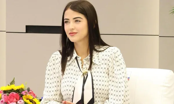 Vitrina internacional: Ministra Daniella Cabello consolida la expansión turística de Venezuela en el Foro de San Petersburgo.