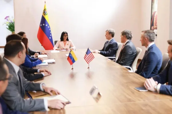 Alianza de alta tensión: Presidenta (E) Delcy Rodríguez firma acuerdo estratégico con General Electric para inyectar hasta 5.000 megavatios al SEN.