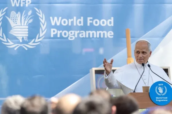 Solidaridad global: El Papa Francisco respalda la labor del Programa Mundial de Alimentos e insta a combatir la crisis de hambre mundial.