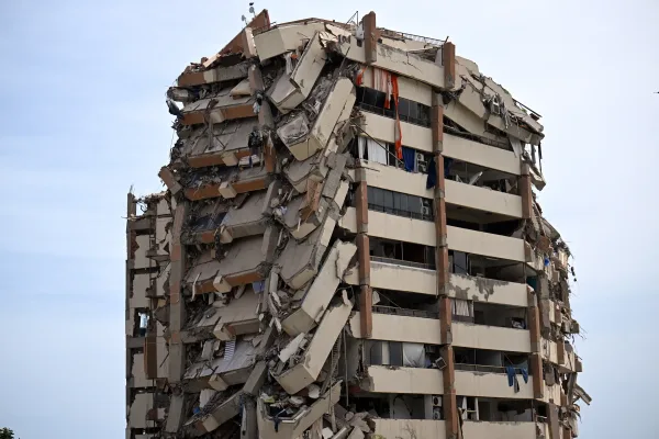 La carroña digital: El sismo y la miseria de hacer política con el dolor.
