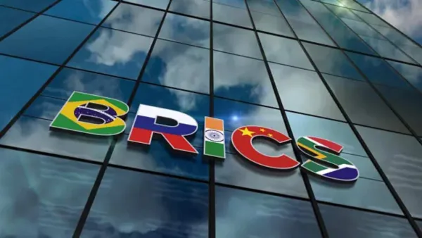 Hacia un nuevo mapa financiero: Los BRICS debaten vincular monedas digitales y sistemas de pago rápido para abaratar el comercio global.