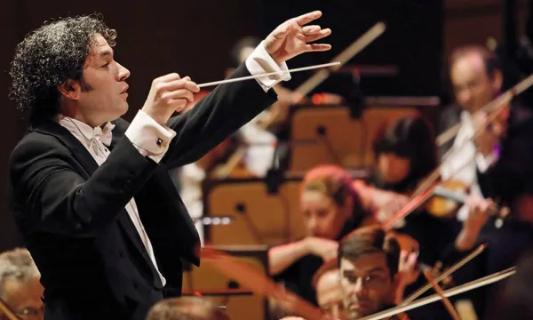 Batuta de orgullo venezolano: Gustavo Dudamel emprenderá gira por Europa en octubre al frente de la Filarmónica de Nueva York.