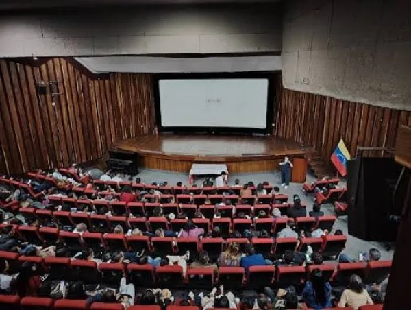 Intercambio cultural: Amazonia Films y la Cinemateca Nacional presentan la 11ª edición del Festival de Cine Oro Negro en Caracas.