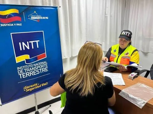 Modernización tecnológica: INTT lanza portal digital optimizado para simplificar y agilizar trámites vehiculares.