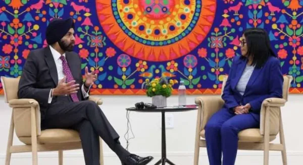 Normalización financiera: Presidenta Delcy Rodríguez sostiene reunión estratégica con el presidente del Banco Mundial en Nueva York.